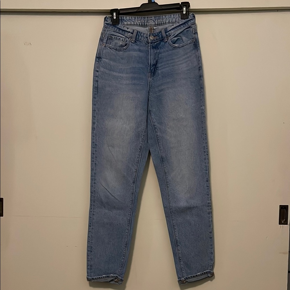 American Eagle Outfitters Light Blue Straight Leg Mom Jeans